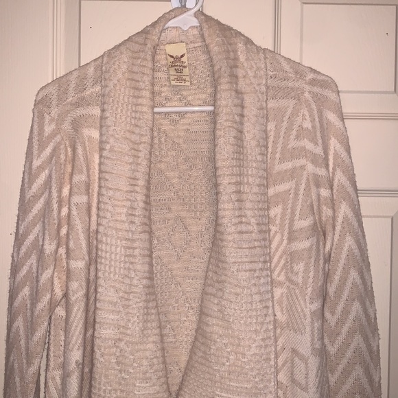 Cardigan - Picture 3 of 9